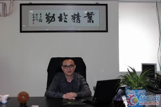 2015年涂料關(guān)鍵詞調(diào)查之友情漆銷售經(jīng)理李浩江: 2015年艱難中前行 2015年涂料關(guān)鍵詞調(diào)查之友情漆銷售經(jīng)理李浩江: 2015年艱難中前行